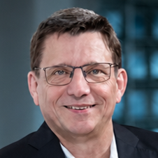 Porträt Frank Schomburg.